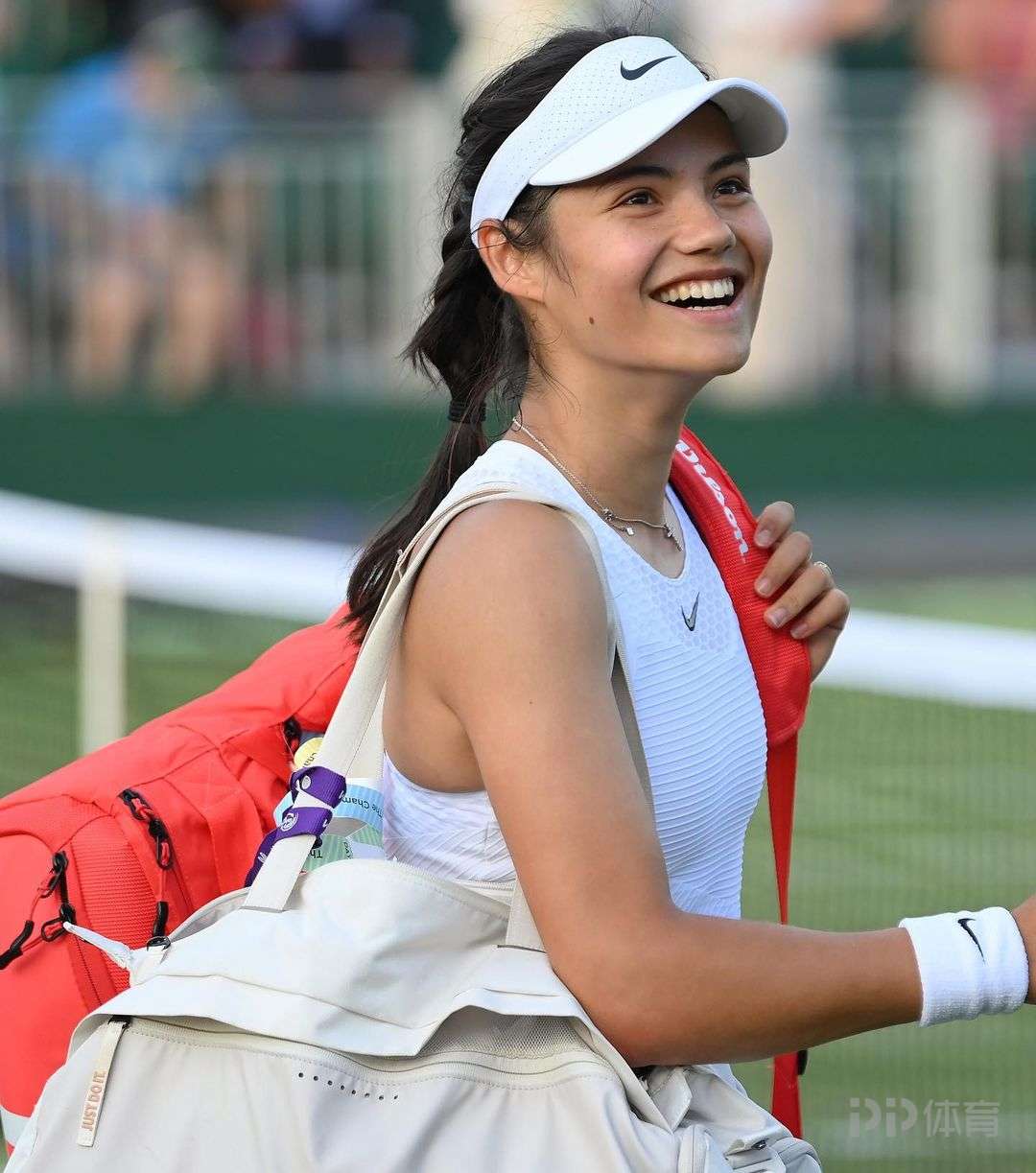 亮眼表现 亮眼表现