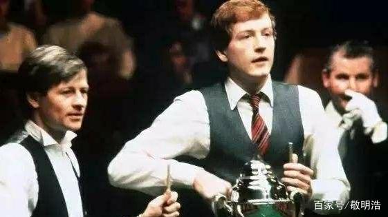 队进攻端的 队进攻端的